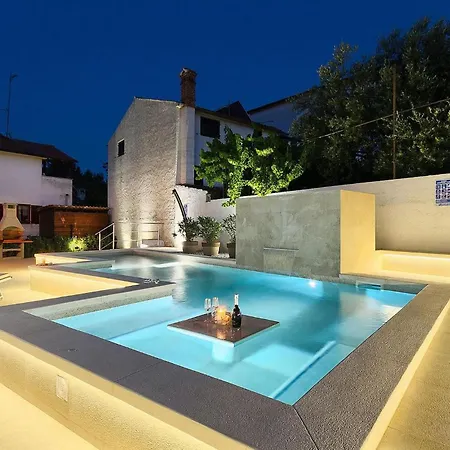 In With Outdoor Swimming Pool
