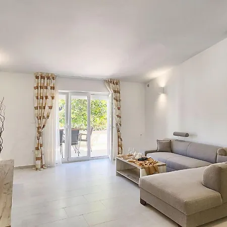 Vikendica Villa Manuela *